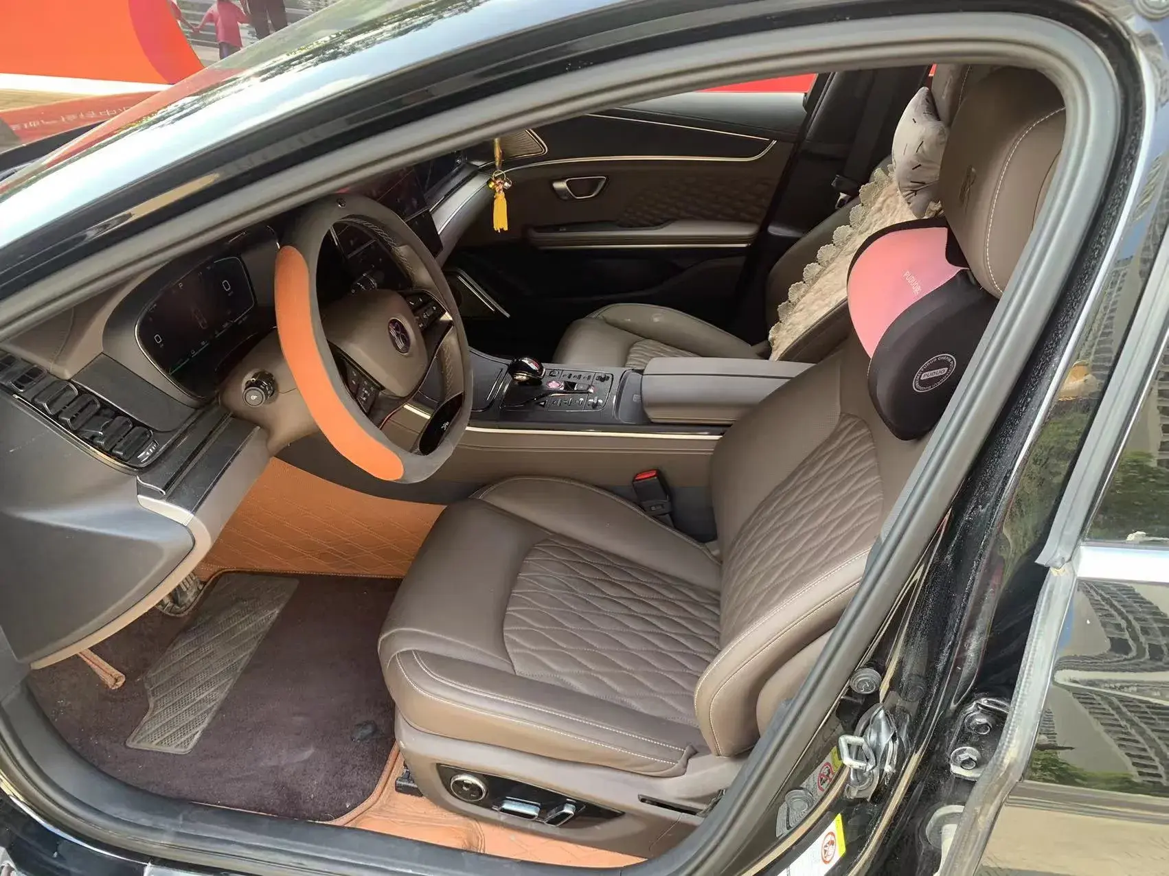 2022 BYD HAN thumbnail 3