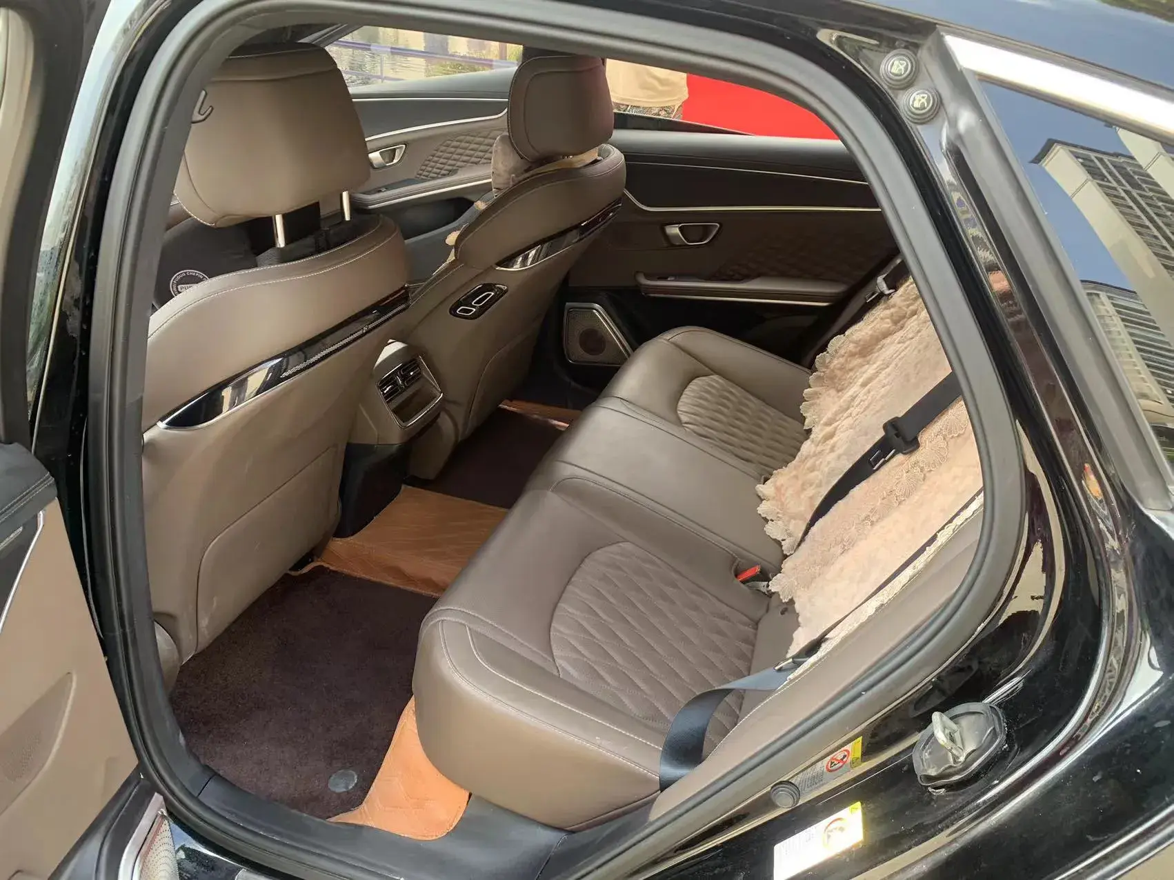 2022 BYD HAN thumbnail 4