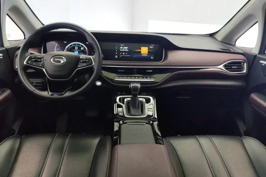 2021 GAC TRUMPCHI thumbnail 4