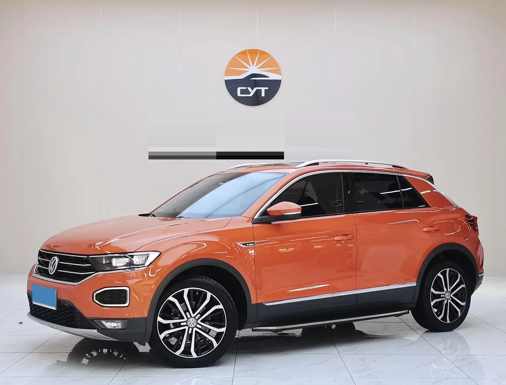 2020 VOLKSWAGEN T-ROC view 1