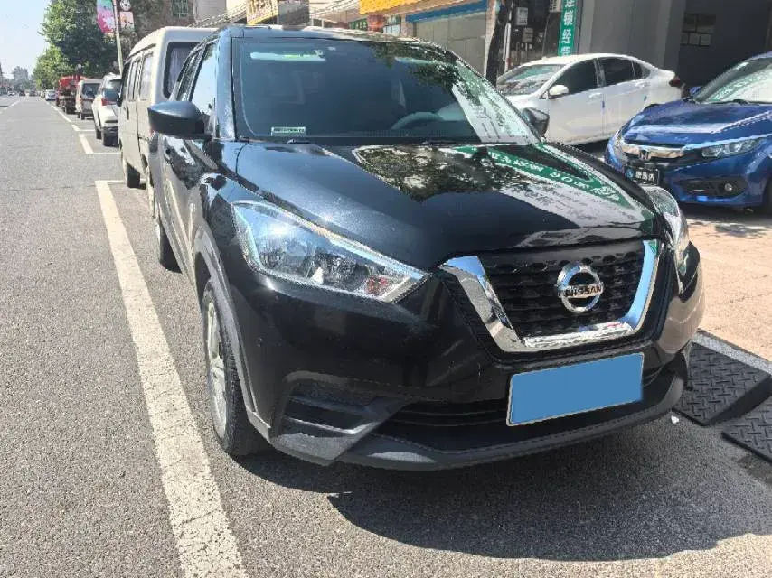 2020 NISSAN KICKS thumbnail 3