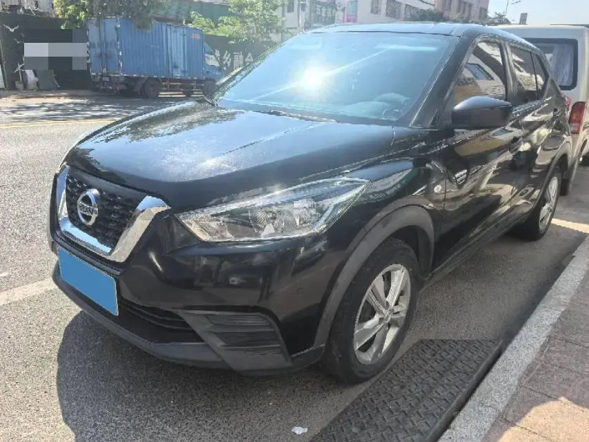 2020 NISSAN KICKS view 1