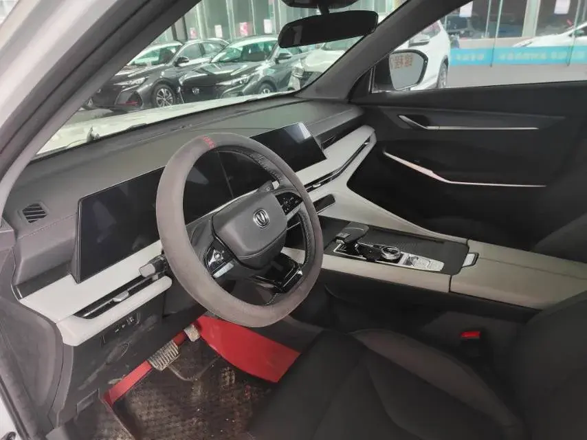 2025 CHANGAN CS75 thumbnail 2