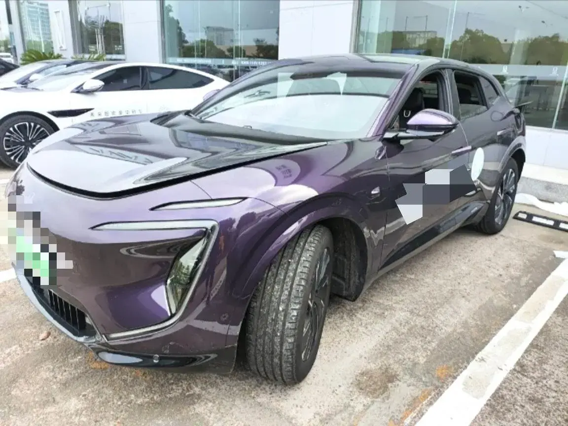 2024 AVATR 07 view 1