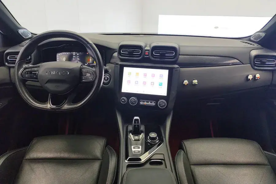 2022 LYNK&CO 03 thumbnail 4