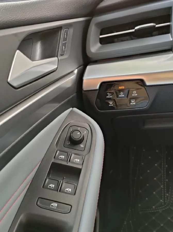 2022 Volkswagen Lamando 1.4T 150HP L4 7DCT,autocango,china used car exporter,china ev exporter,chinese used car exporter,chinese used ev exporter