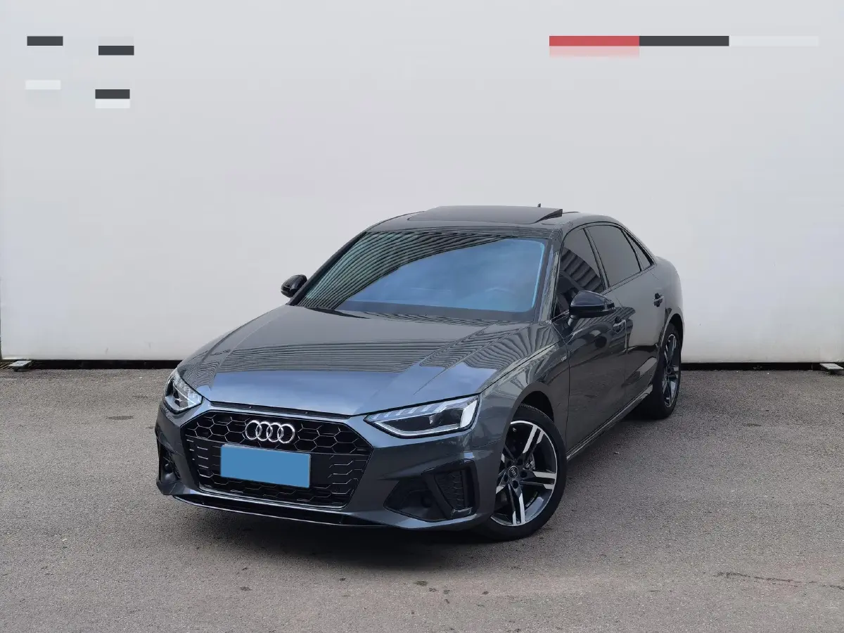 2022 Audi A4L 2.0T 190HP L4 7DCT