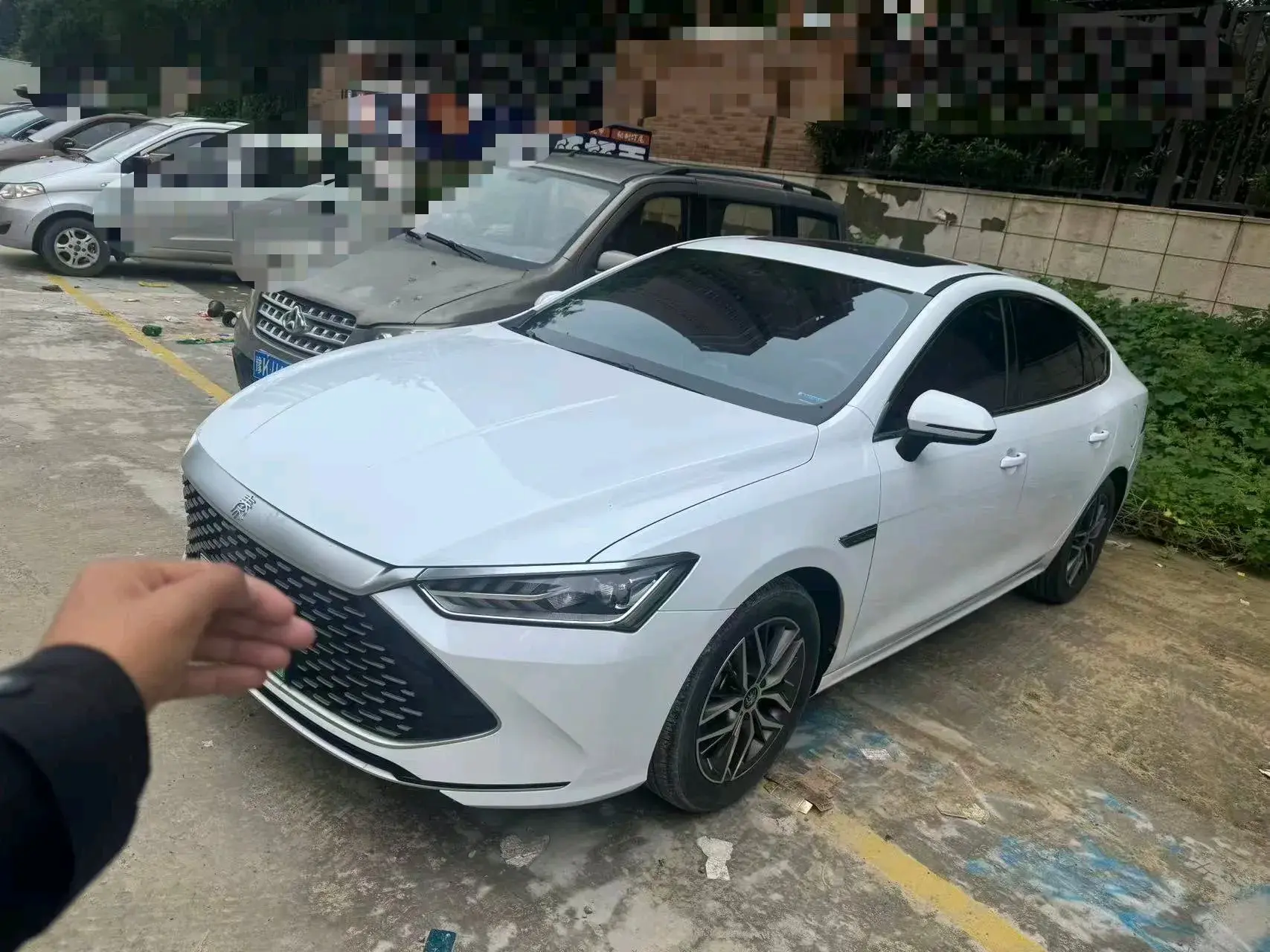2021 BYD QIN view 1