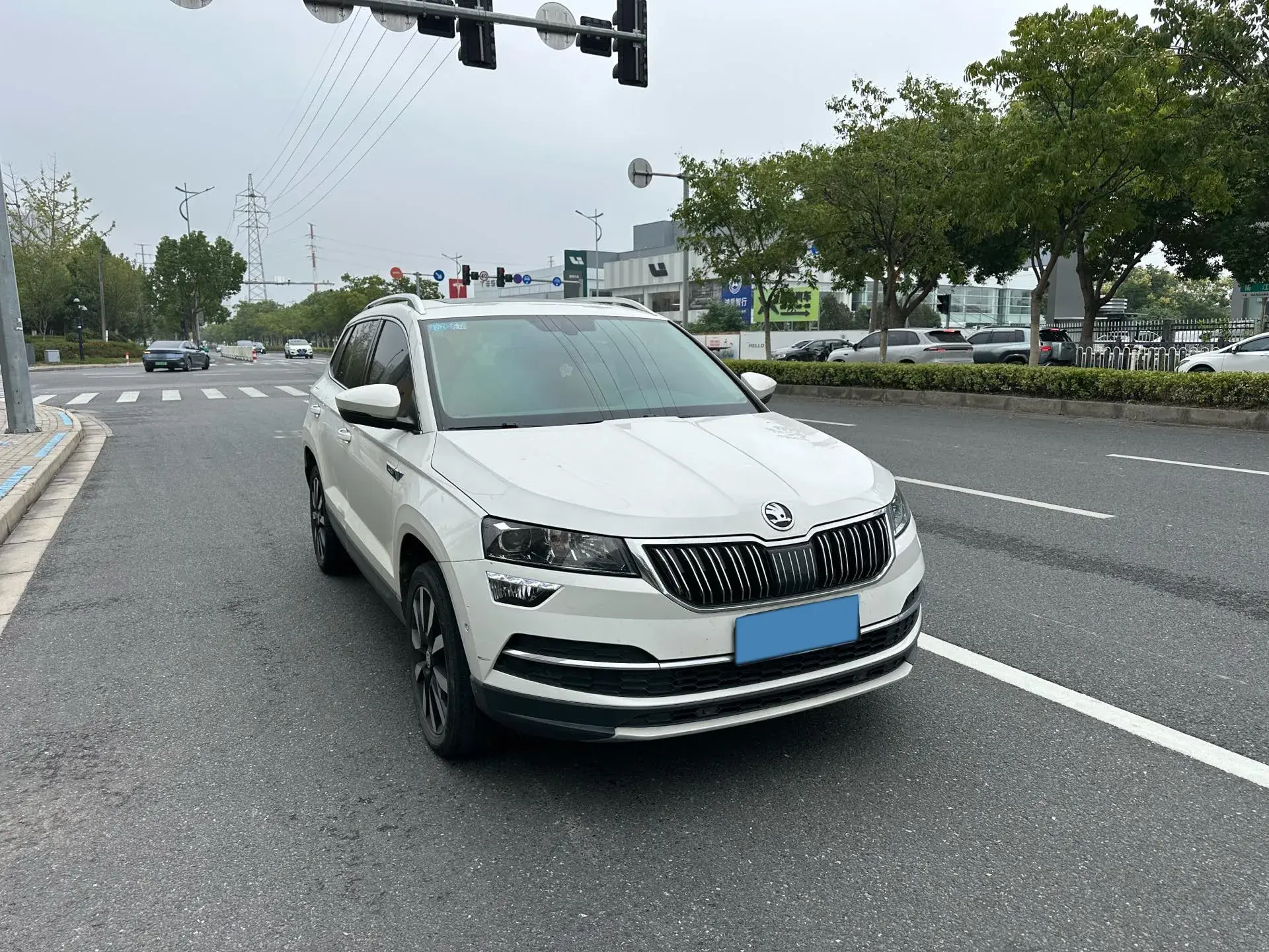 2019 SKODA KAROQ thumbnail 2