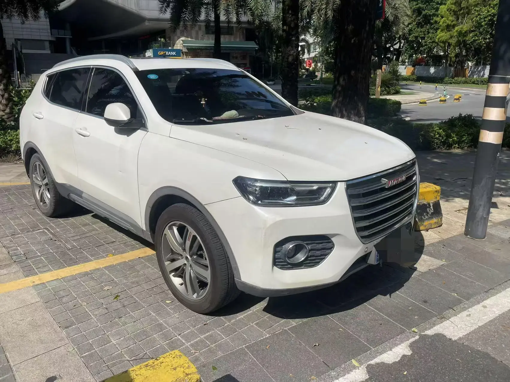 2017 HAVAL H6 thumbnail 2
