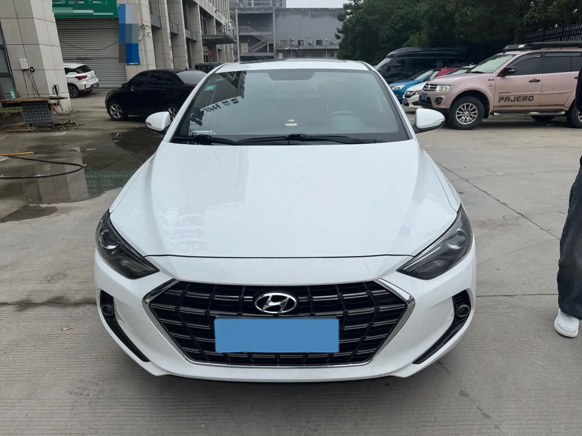 2019 HYUNDAI ELANTRA thumbnail 2