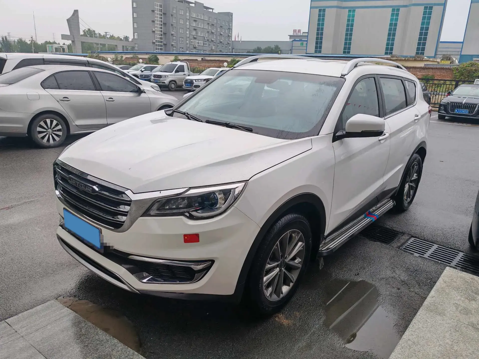 2018 JETOUR X70 view 1