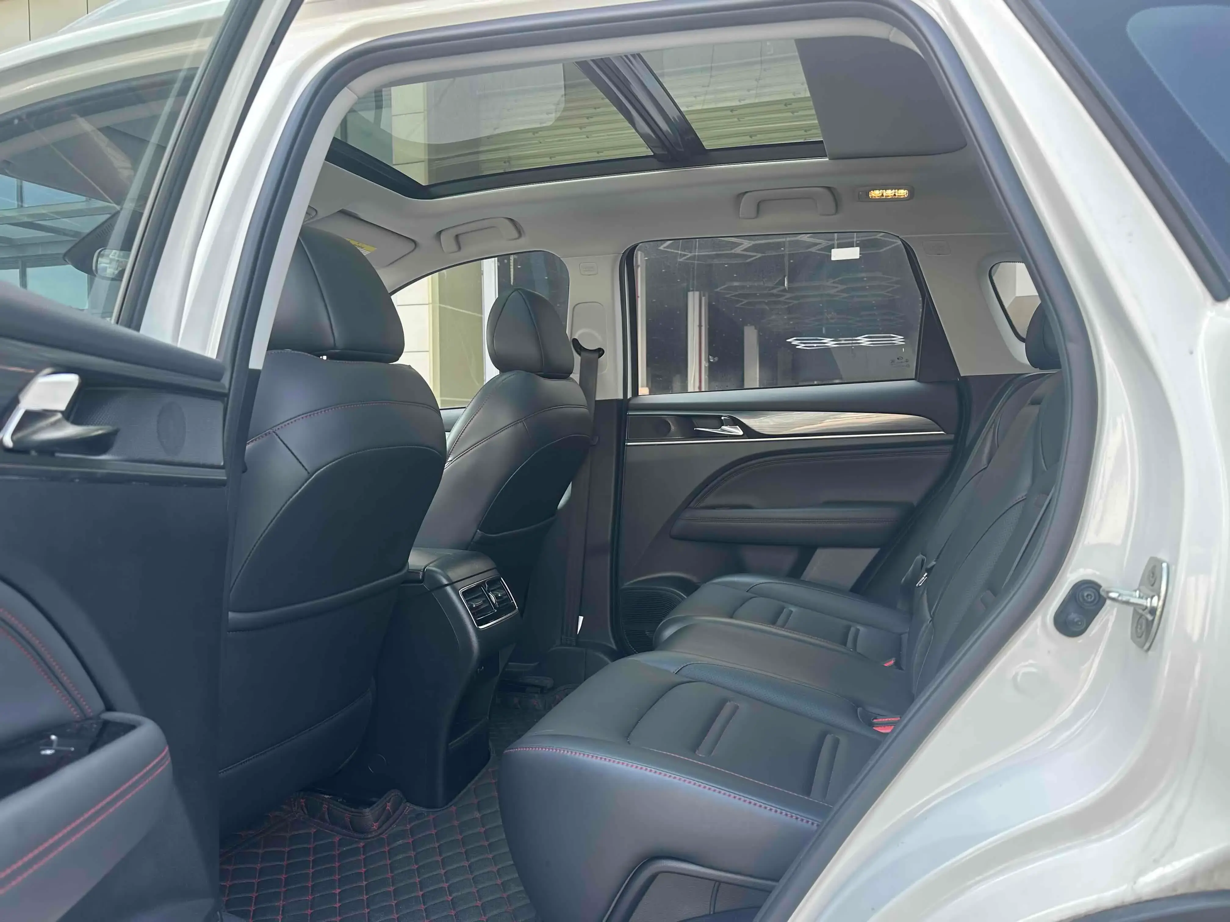 2021 GAC TRUMPCHI thumbnail 4