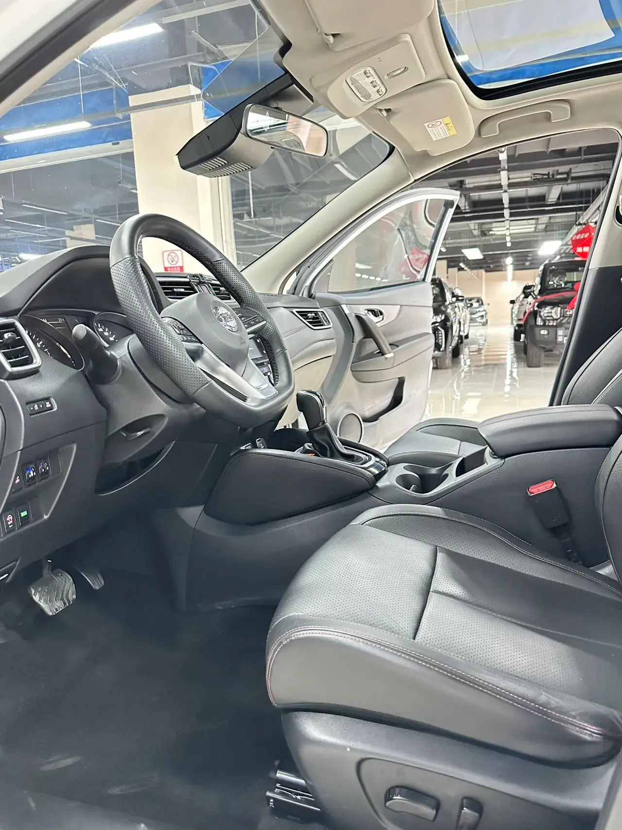 2022 NISSAN QASHQAI thumbnail 4