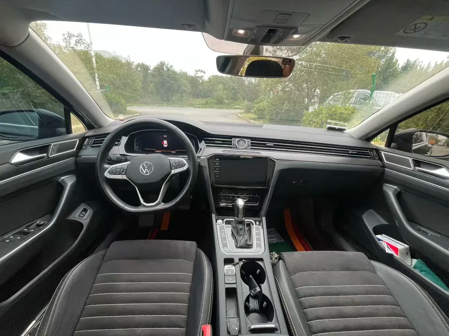 2021 VOLKSWAGEN MAGOTAN thumbnail 3