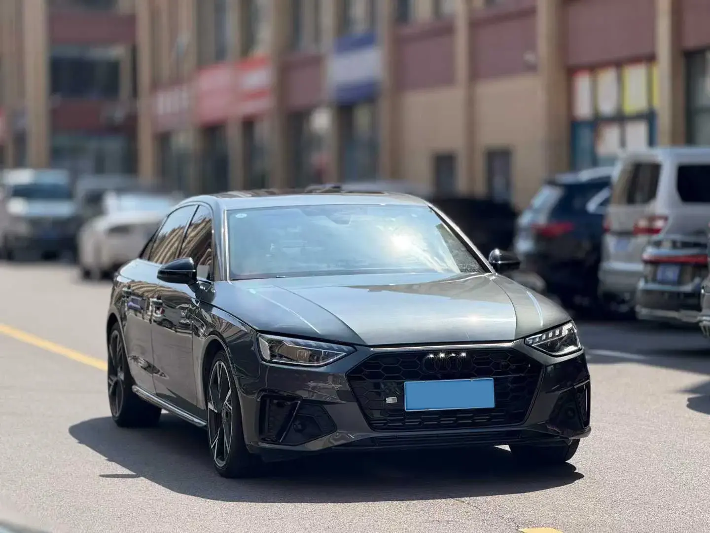 2024 AUDI A4L thumbnail 3