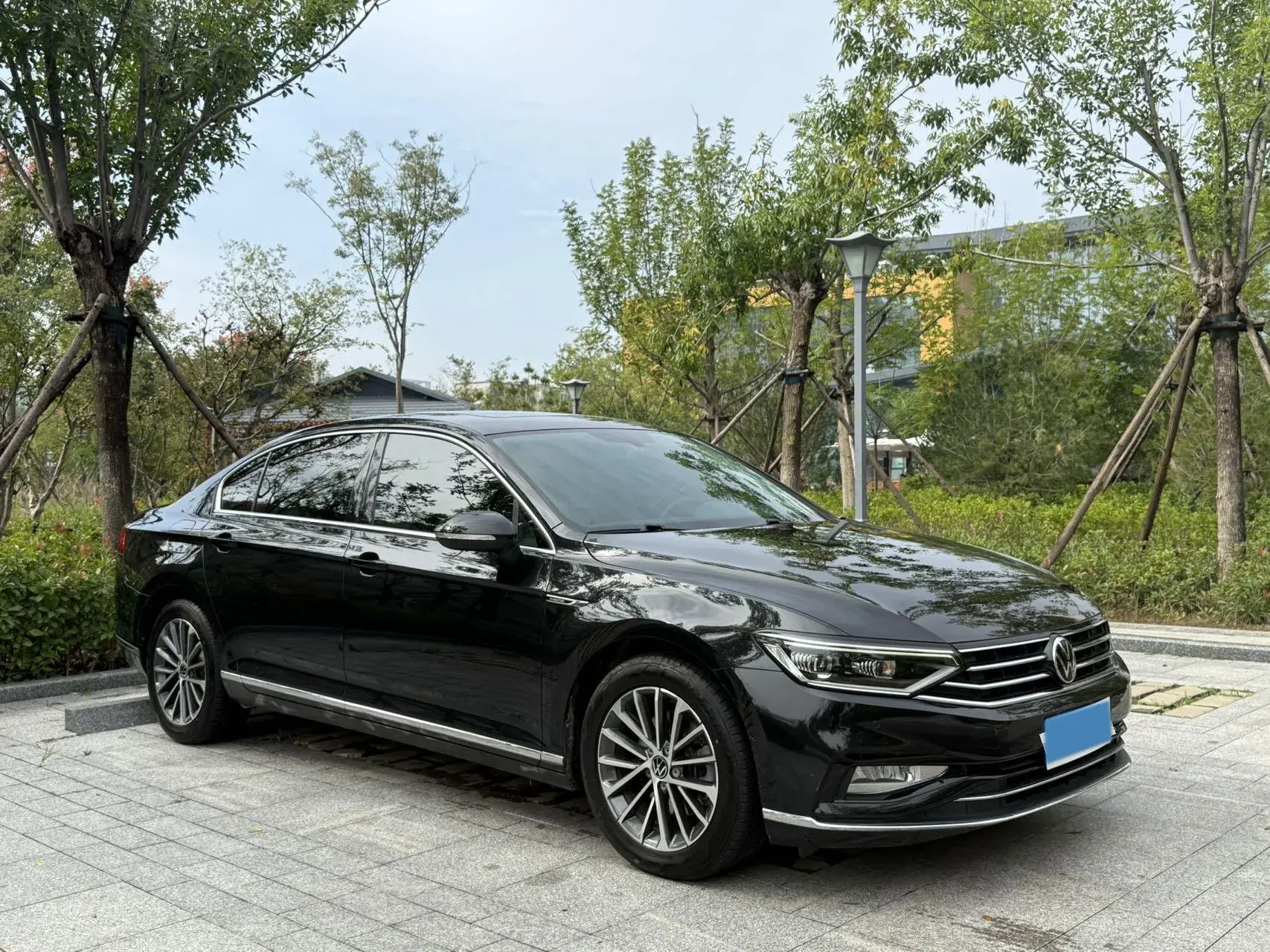 2020 VOLKSWAGEN MAGOTAN thumbnail 3