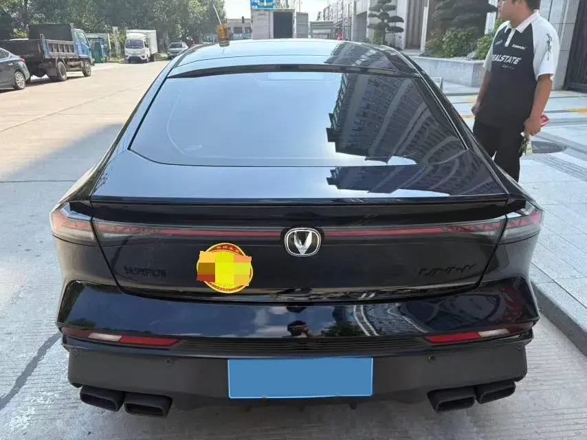 2025 CHANGAN UNI-V thumbnail 4