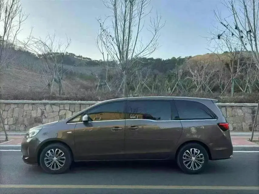 2021 BUICK GL8 thumbnail 4