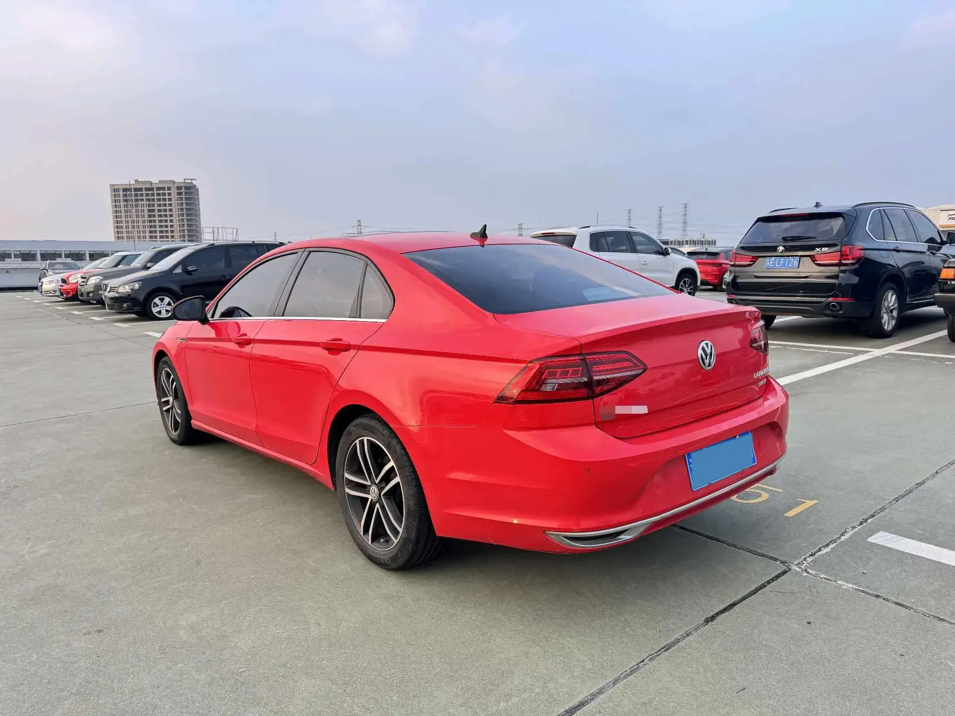 2021 VOLKSWAGEN LAMANDO thumbnail 4