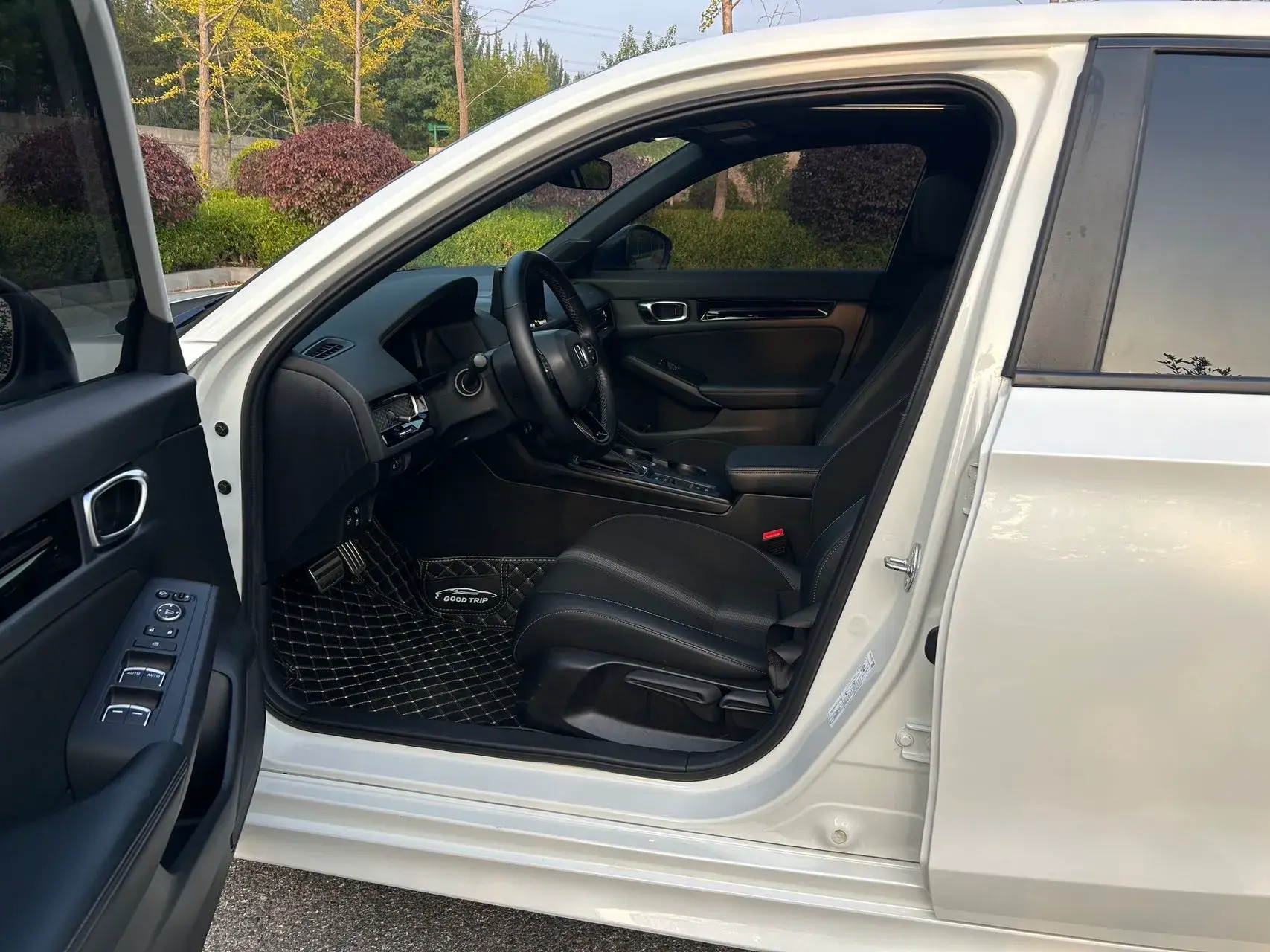 2022 HONDA CIVIC thumbnail 3