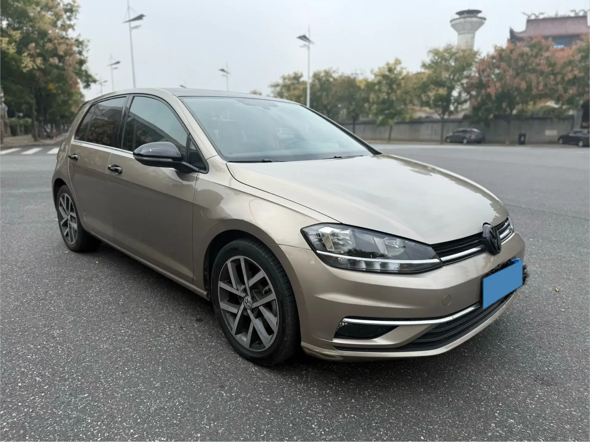 2020 VOLKSWAGEN GOLF thumbnail 2