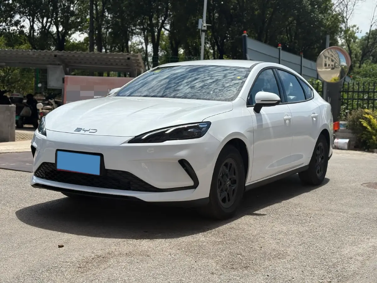 2025 BYD Seal05 DM-i 1.5L 101HP L4 E-CVT PHEV 7.68KWH