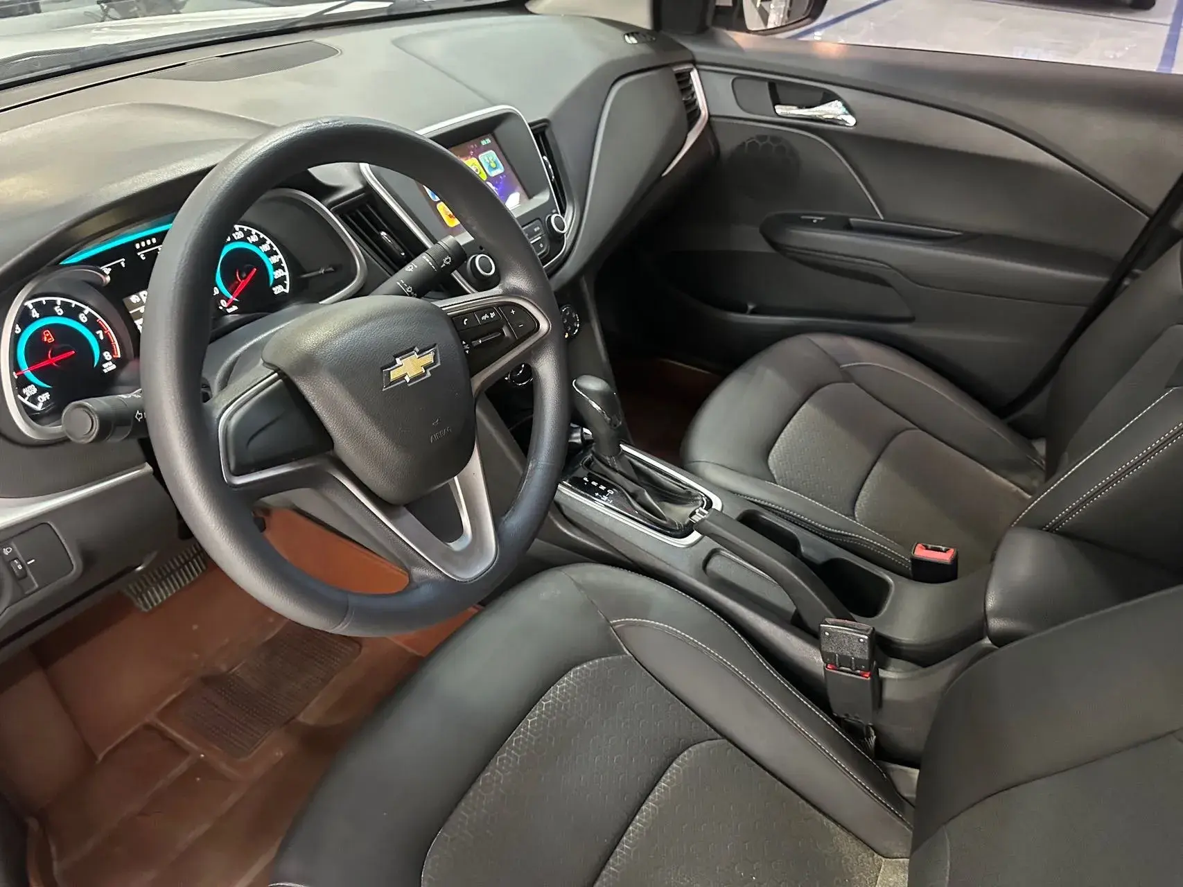 2019 CHEVROLET CAVALIER thumbnail 4