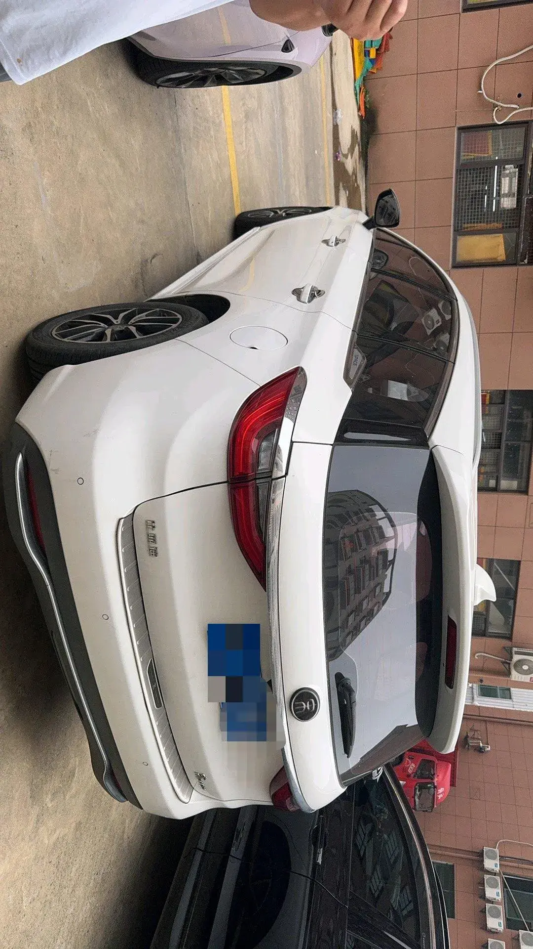 2018 BYD SONG thumbnail 2