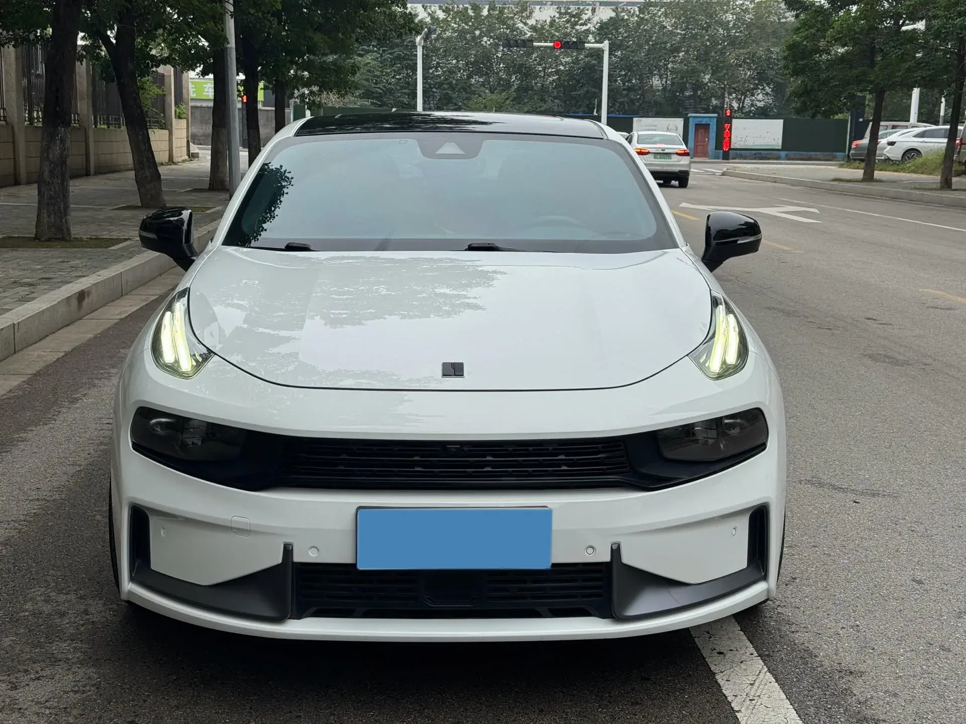 2021 LYNK&CO 03 thumbnail 2