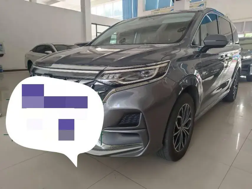2022 ROEWE IMAX8 view 1
