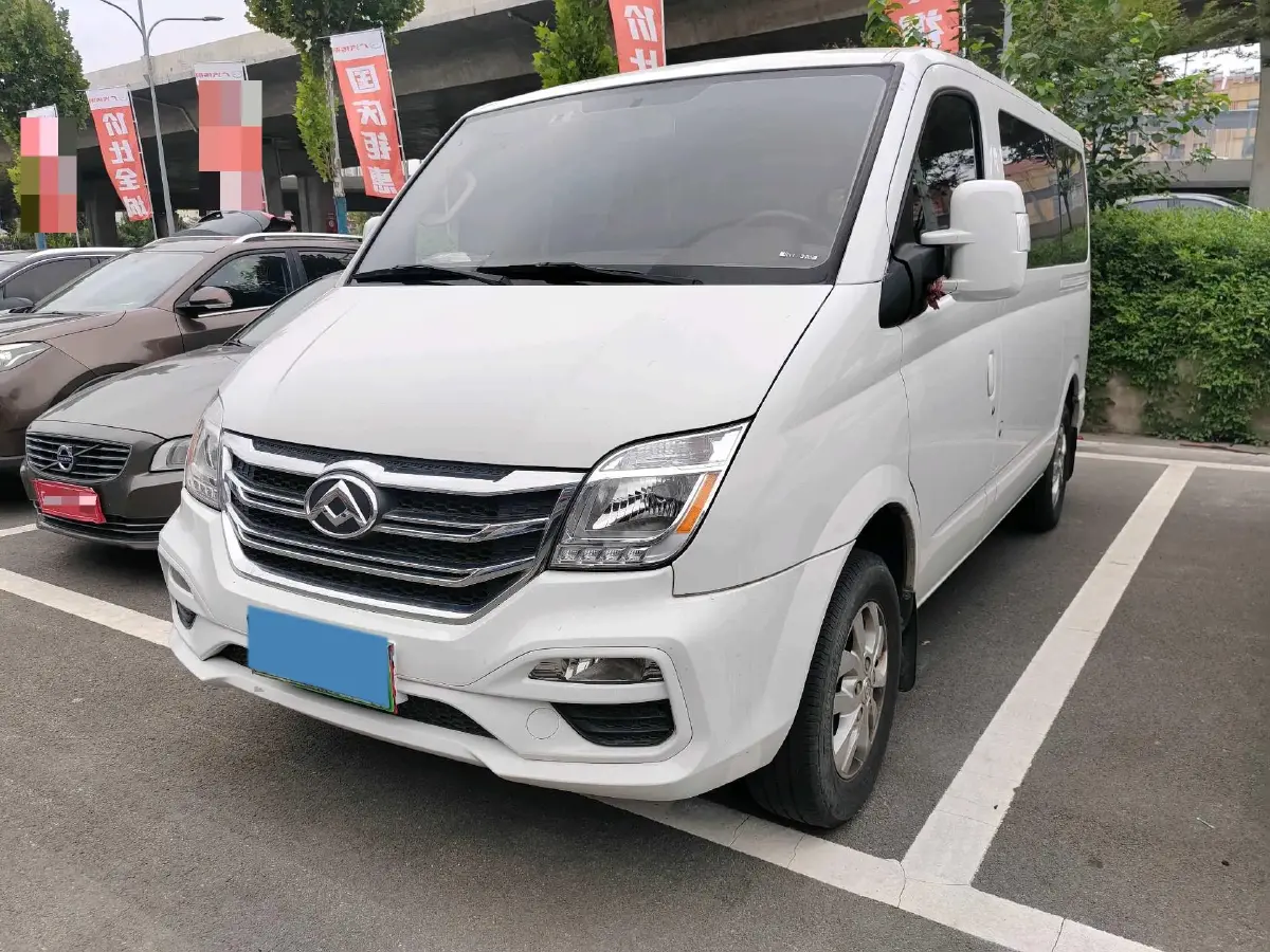 2021 MAXUS XinTu V80 2.0T 139HP L4 6MT