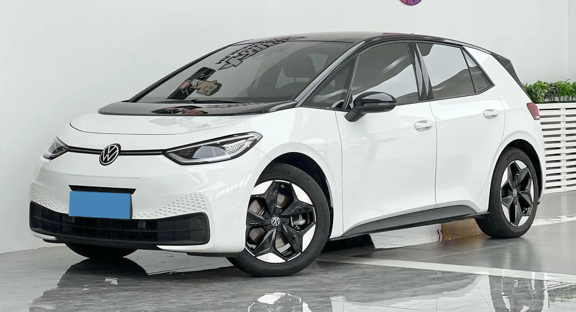 2025 VOLKSWAGEN ID.3 view 1