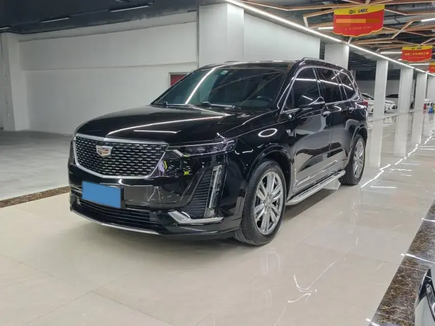 2021 CADILLAC XT6 view 1