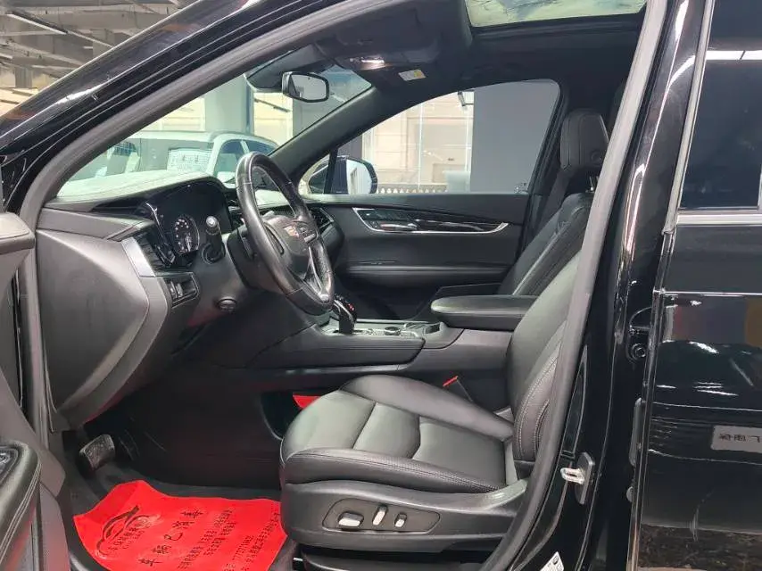 2021 CADILLAC XT6 thumbnail 3