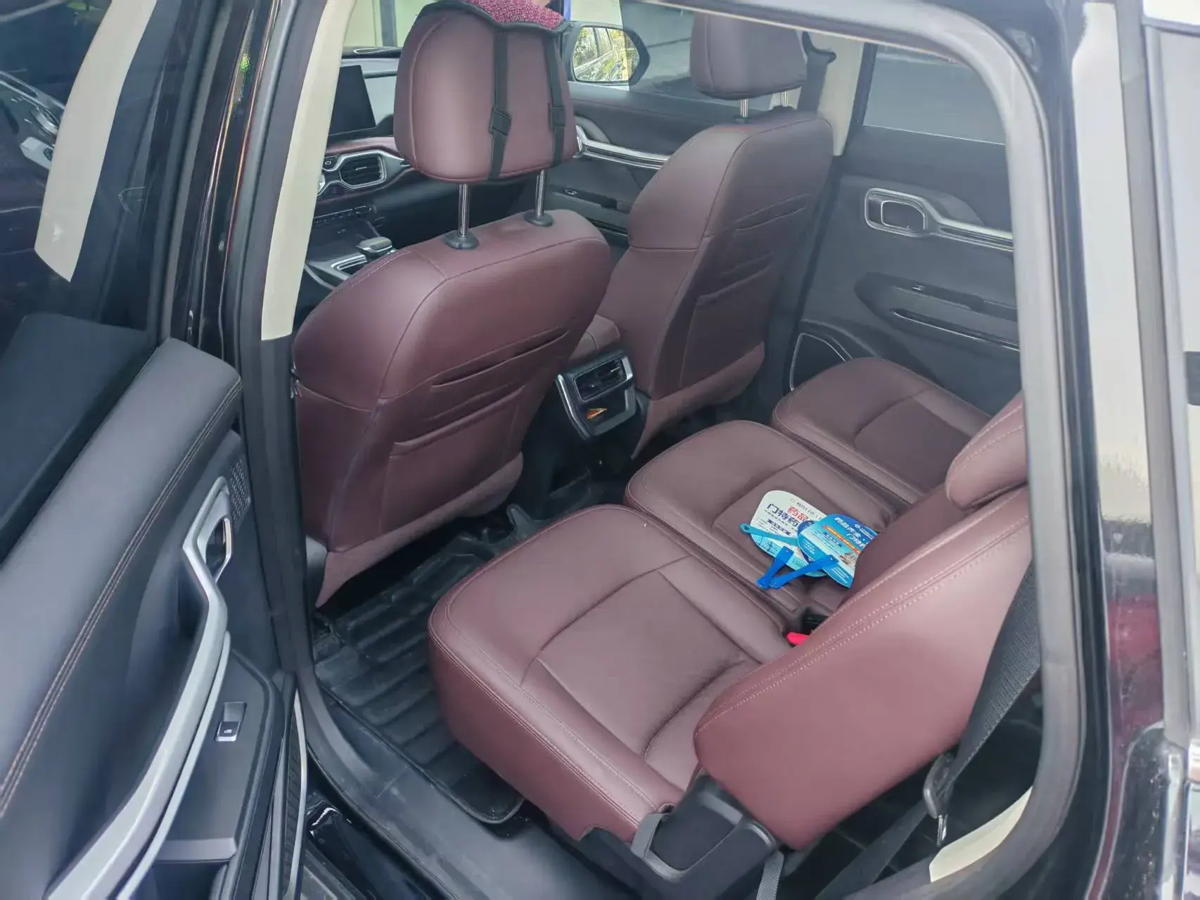 2022 GEELY OKAVANGO thumbnail 4