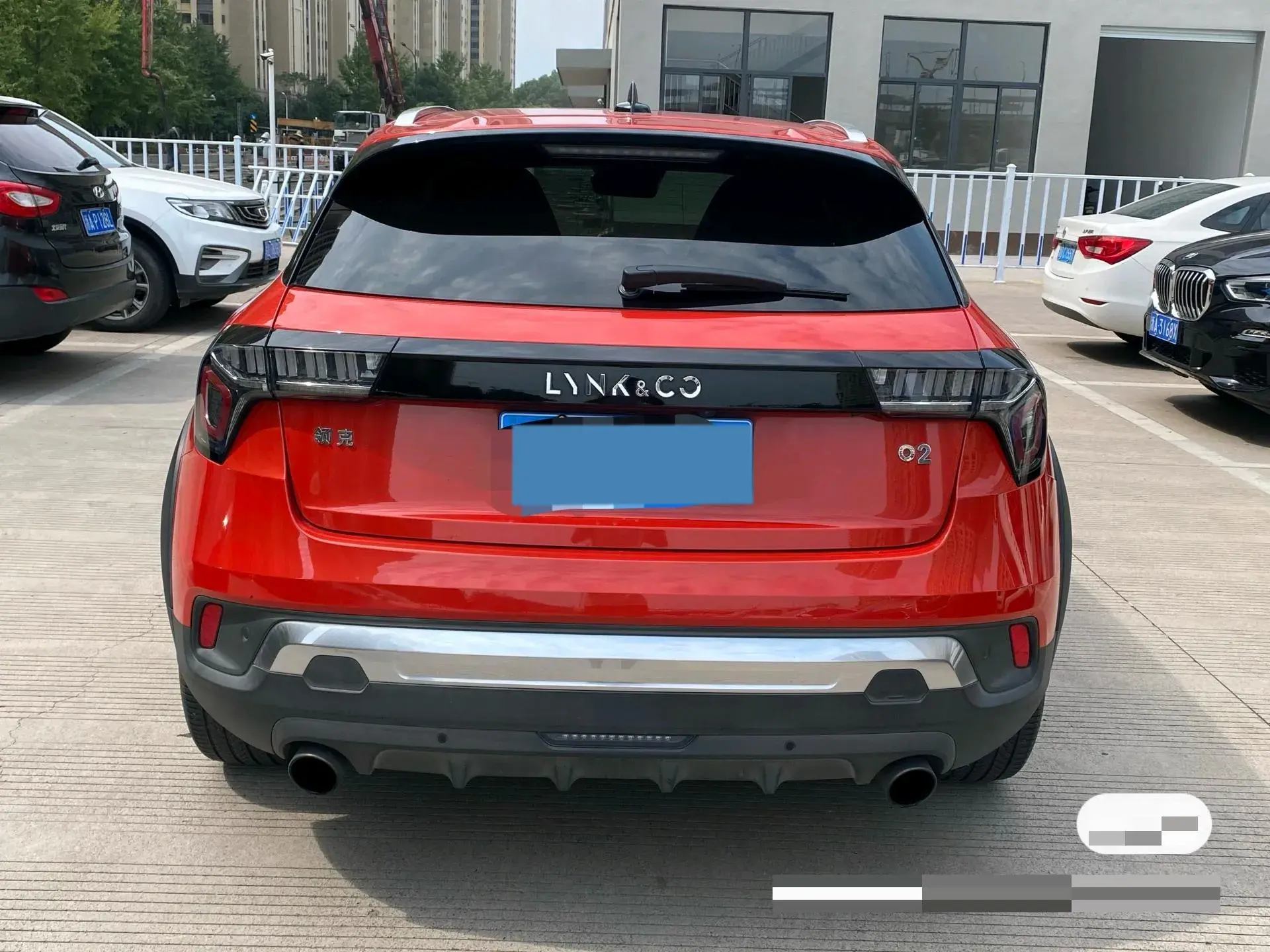 2019 LYNK&CO 02 thumbnail 3