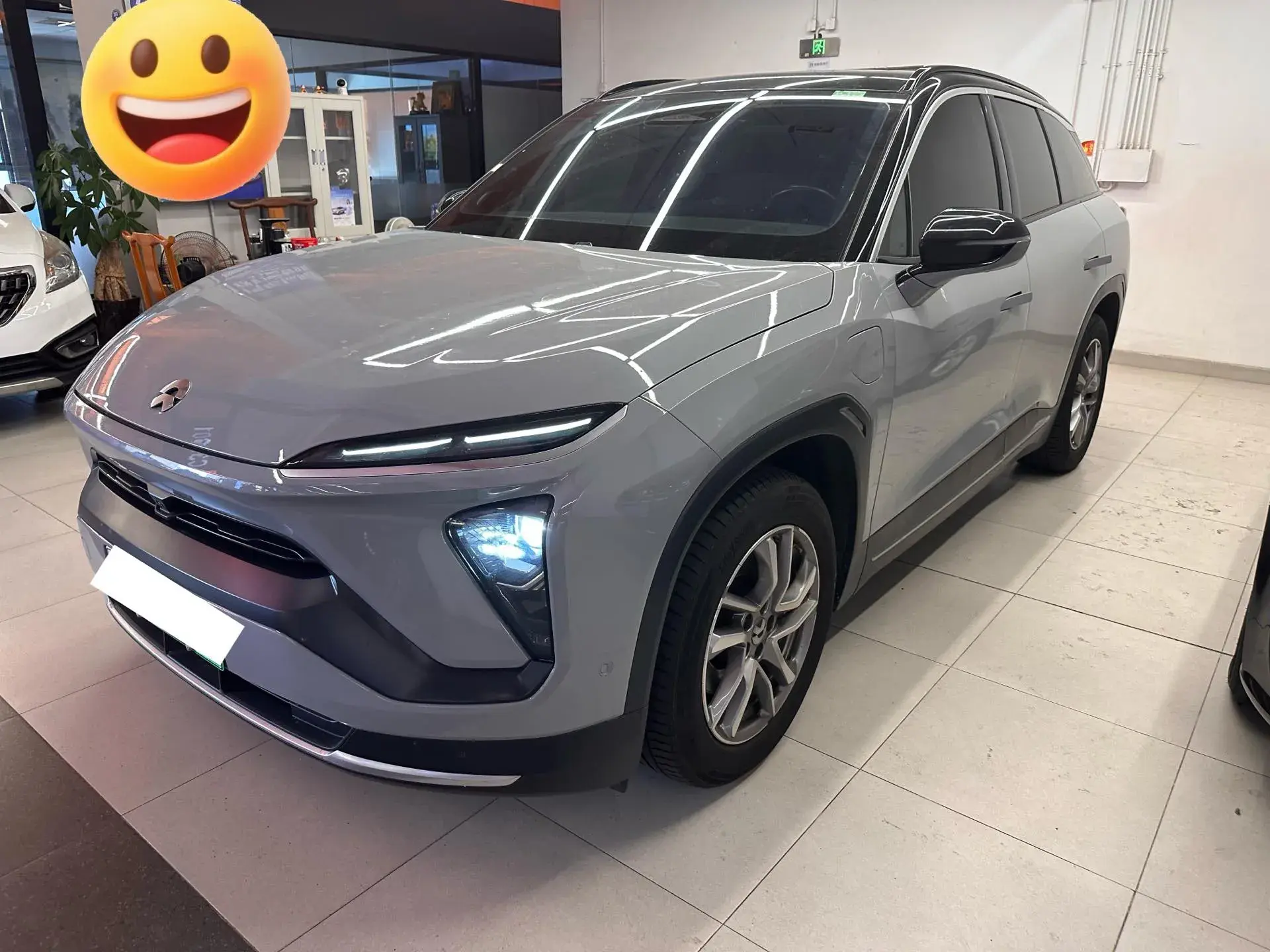 2020 NIO ES6 view 1