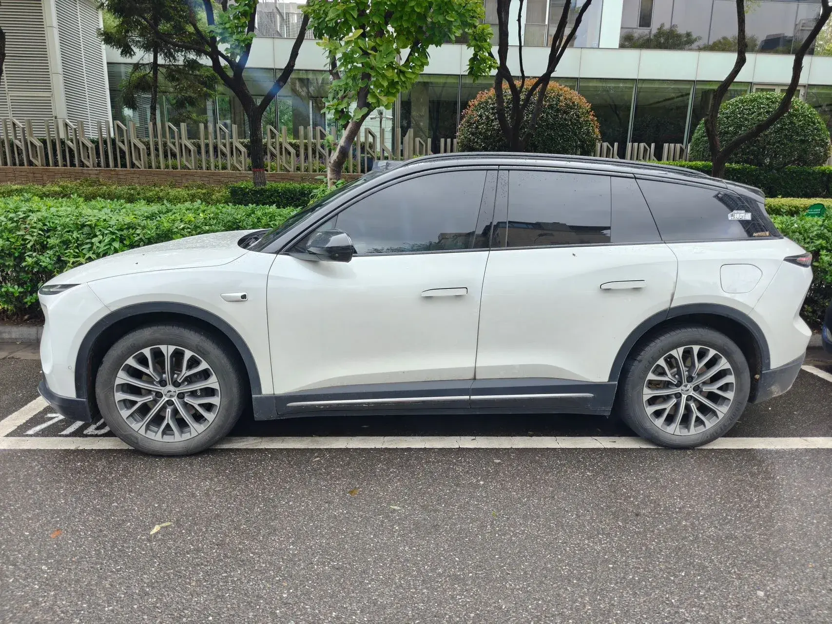 2024 NIO ES6 thumbnail 2