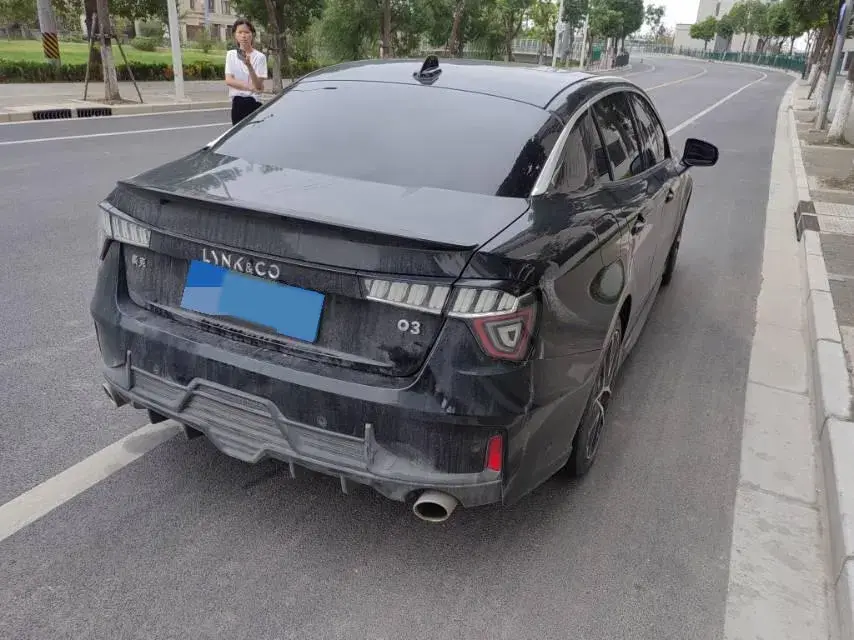 2019 LYNK&CO 03 thumbnail 2