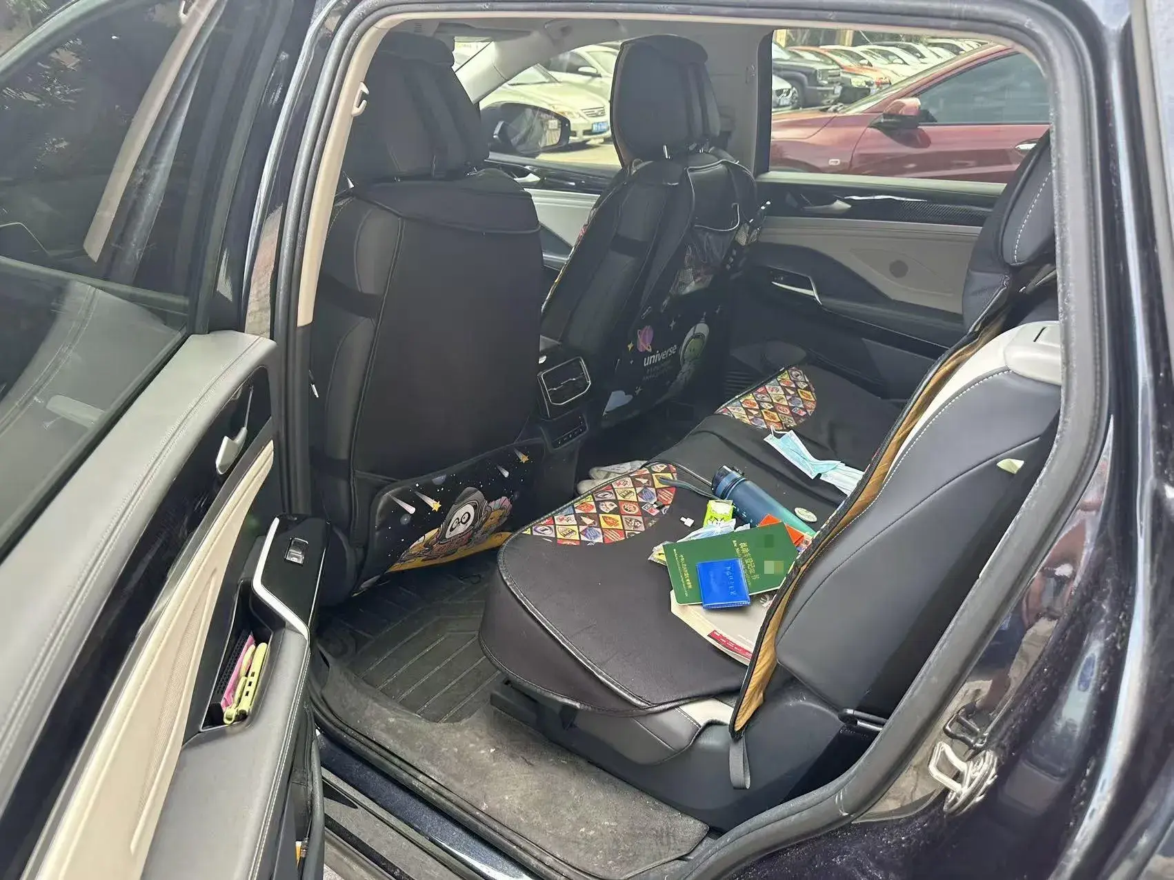 2022 VOLKSWAGEN ID.6 thumbnail 4