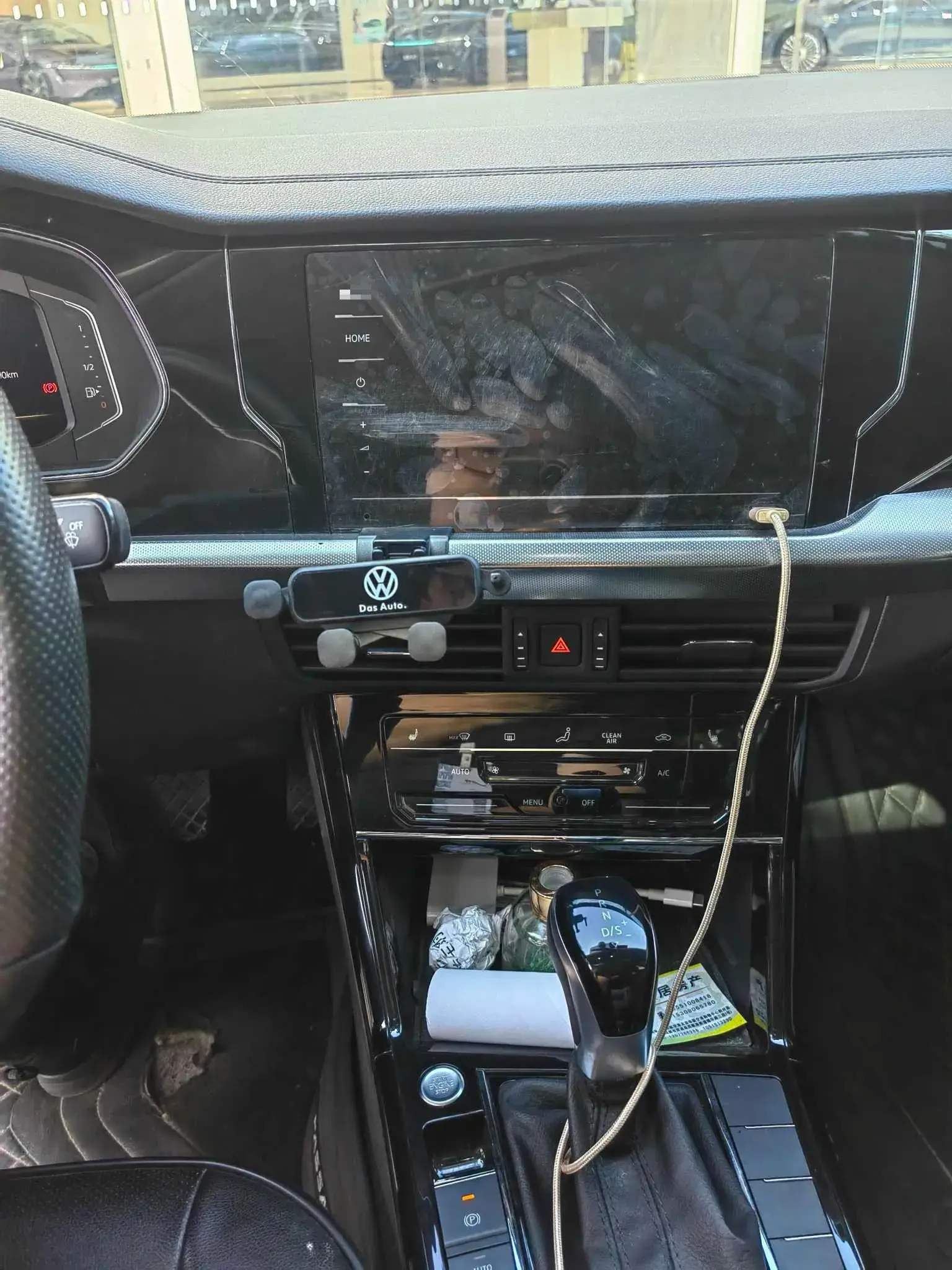 2022 VOLKSWAGEN PASSAT thumbnail 4