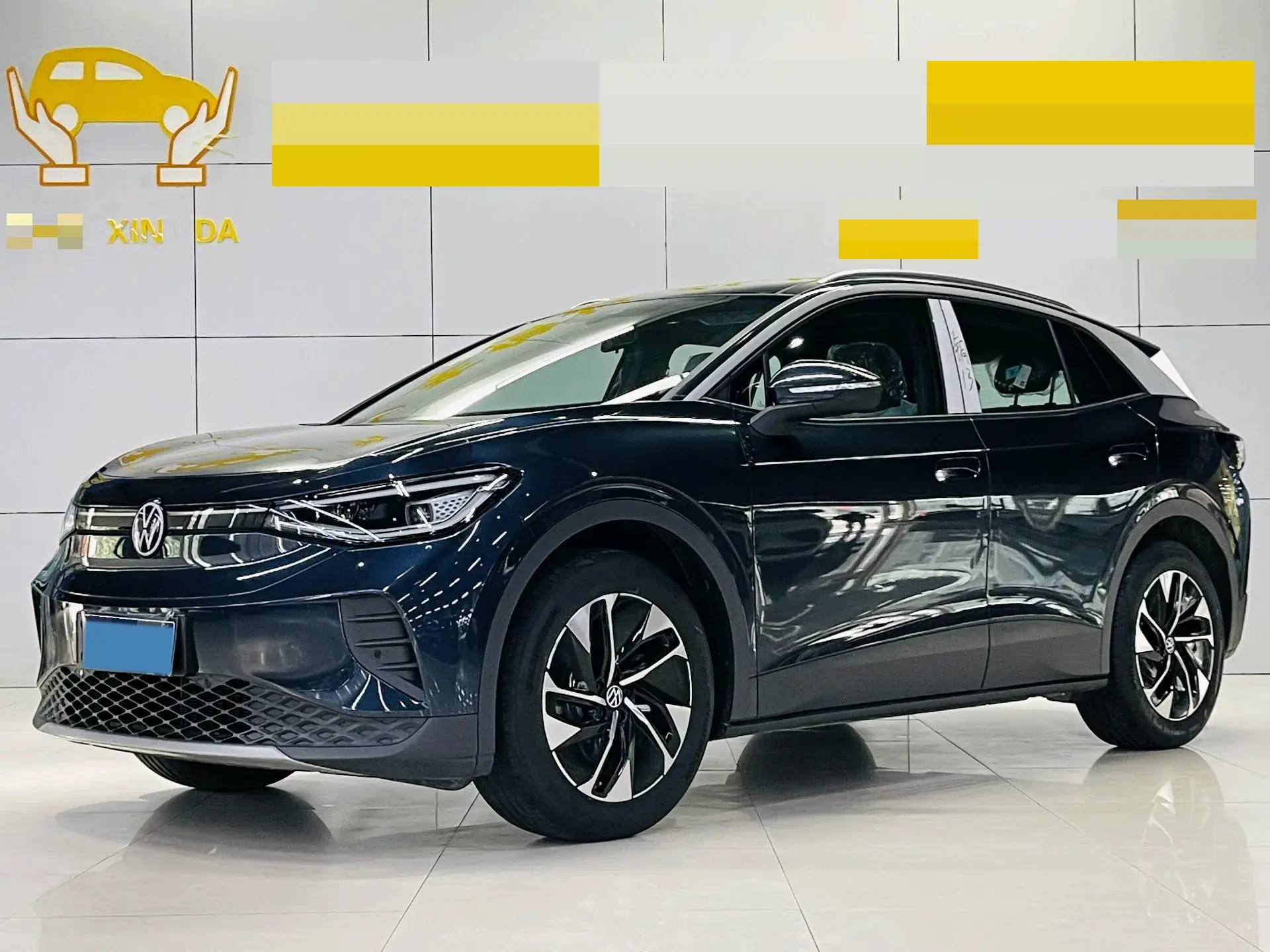 2025 VOLKSWAGEN ID.4 view 1