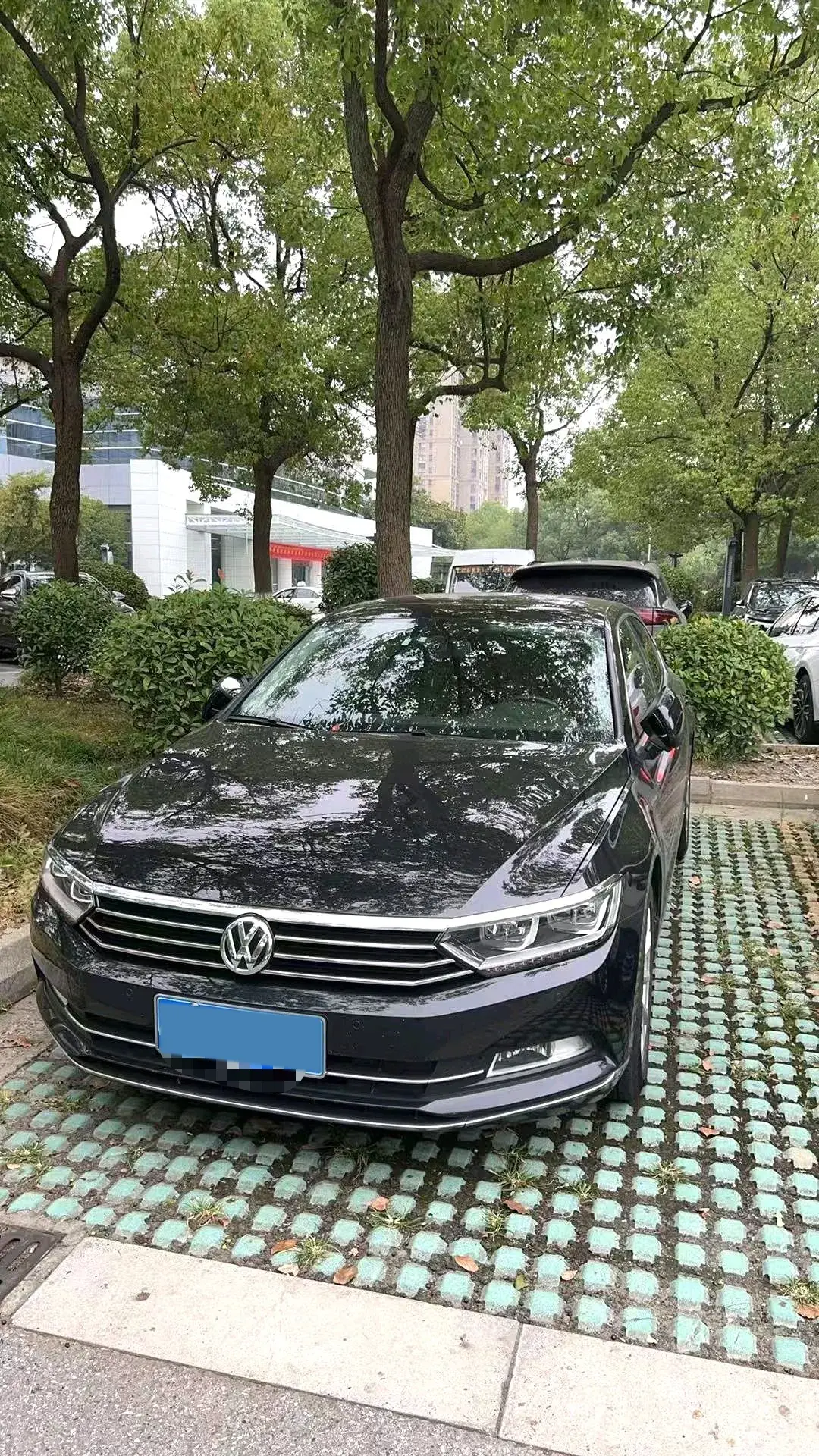 2019 VOLKSWAGEN MAGOTAN view 1