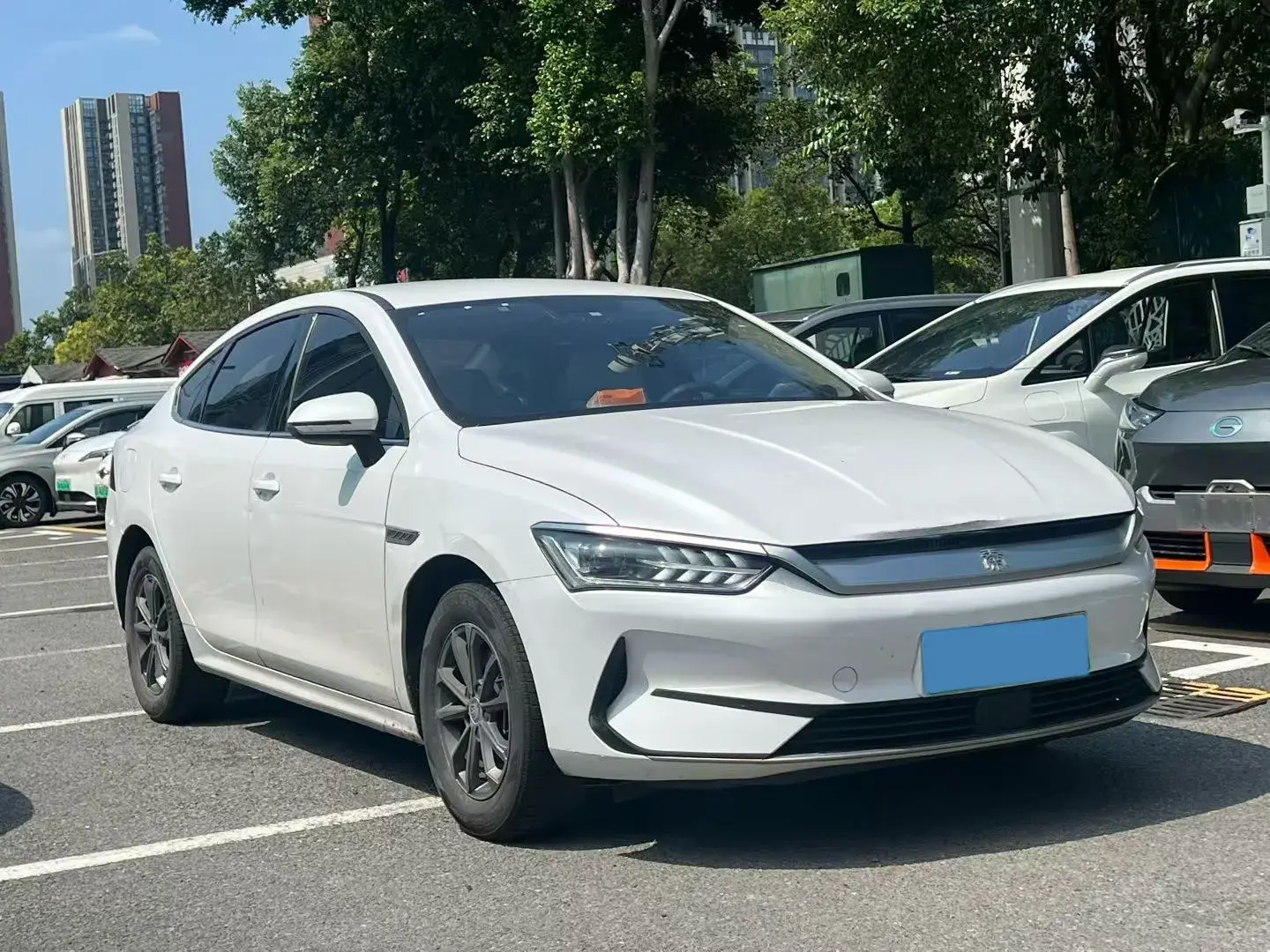 2021 BYD QIN thumbnail 2