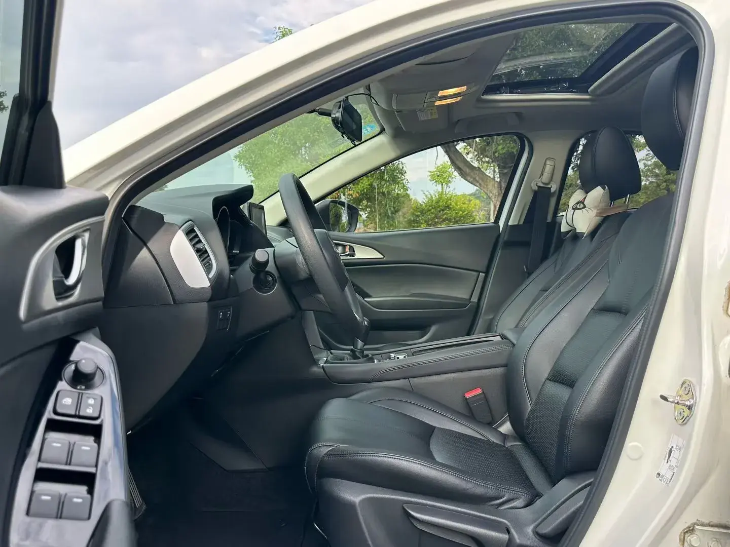 2019 MAZDA 3 thumbnail 3