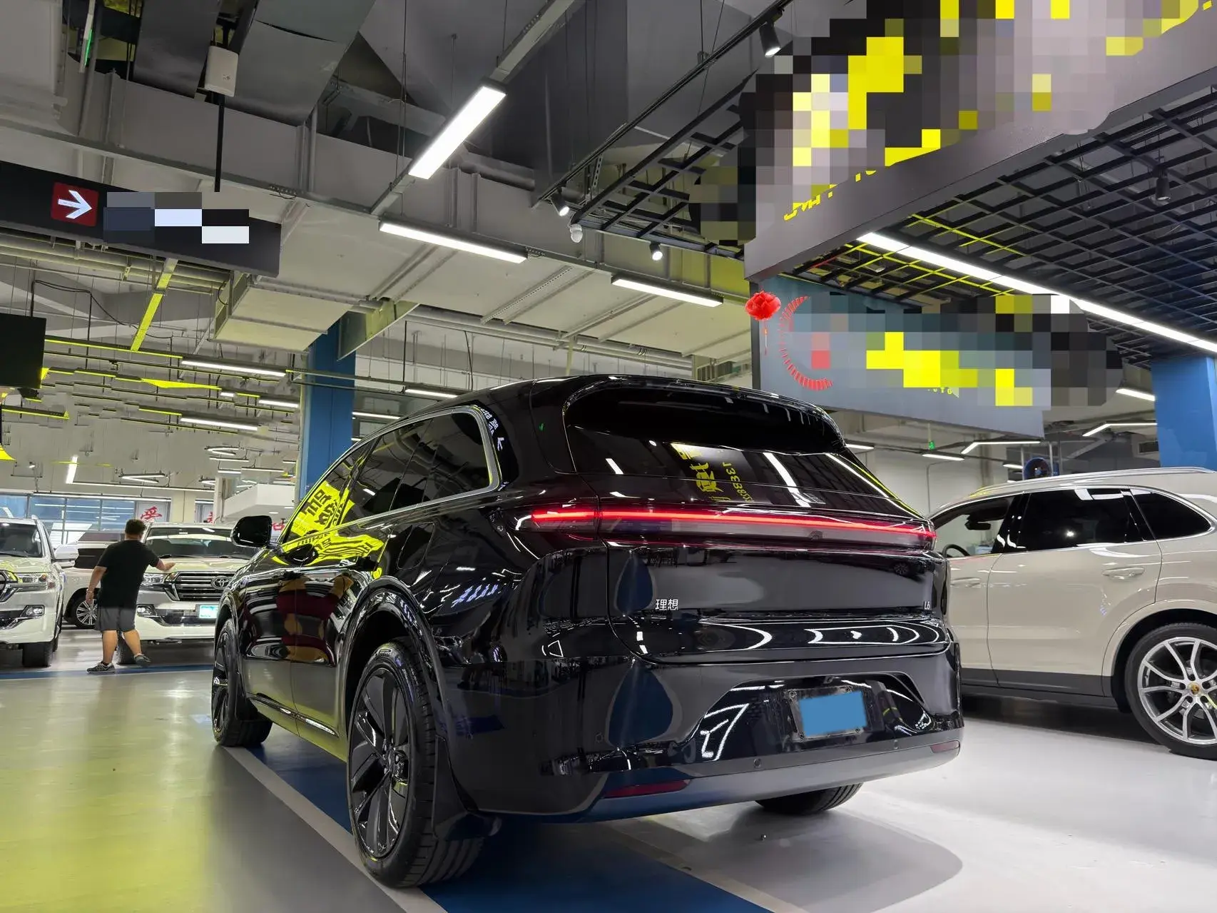 2024 LI L6 thumbnail 4