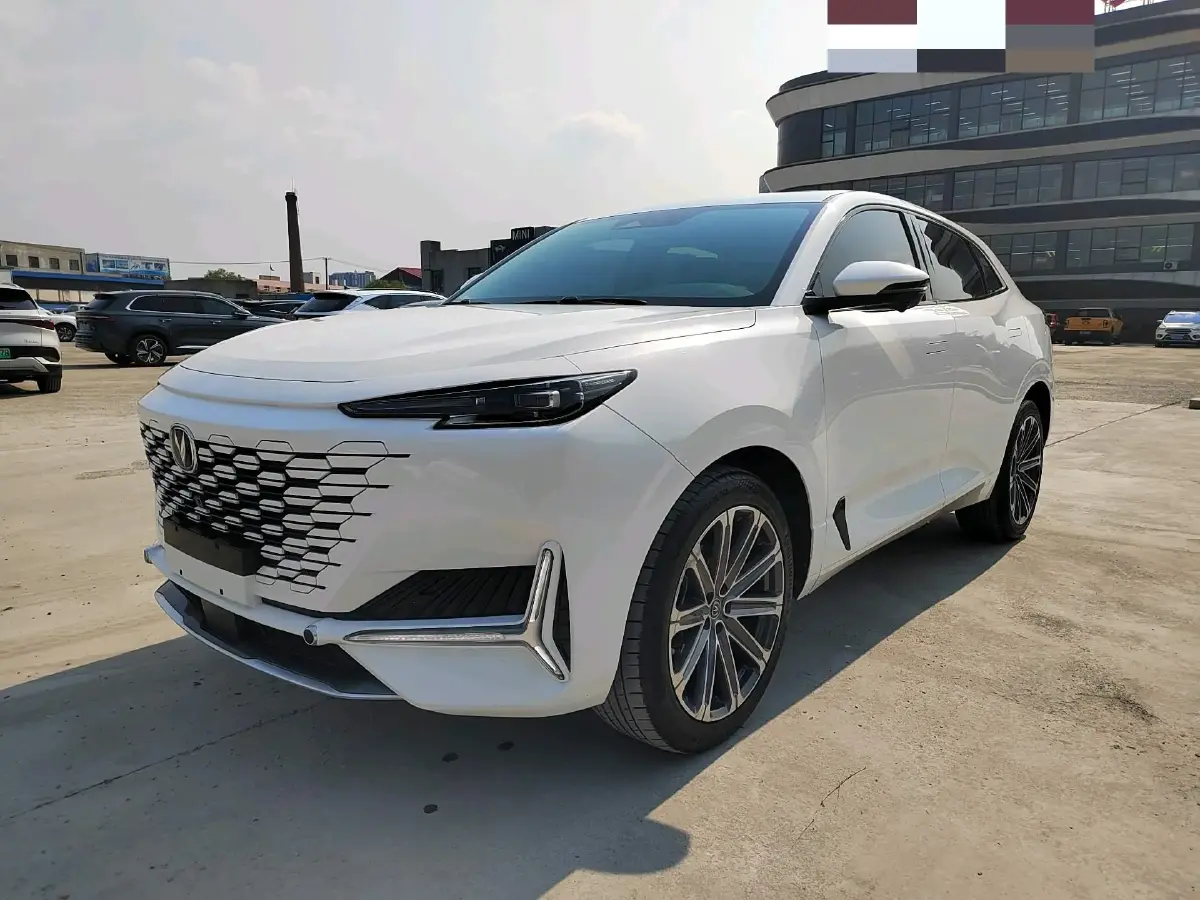 2021 ChangAn UNI-K 2.0T 233HP L4 8AT