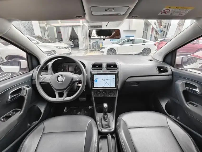 2018 VOLKSWAGEN POLO thumbnail 4