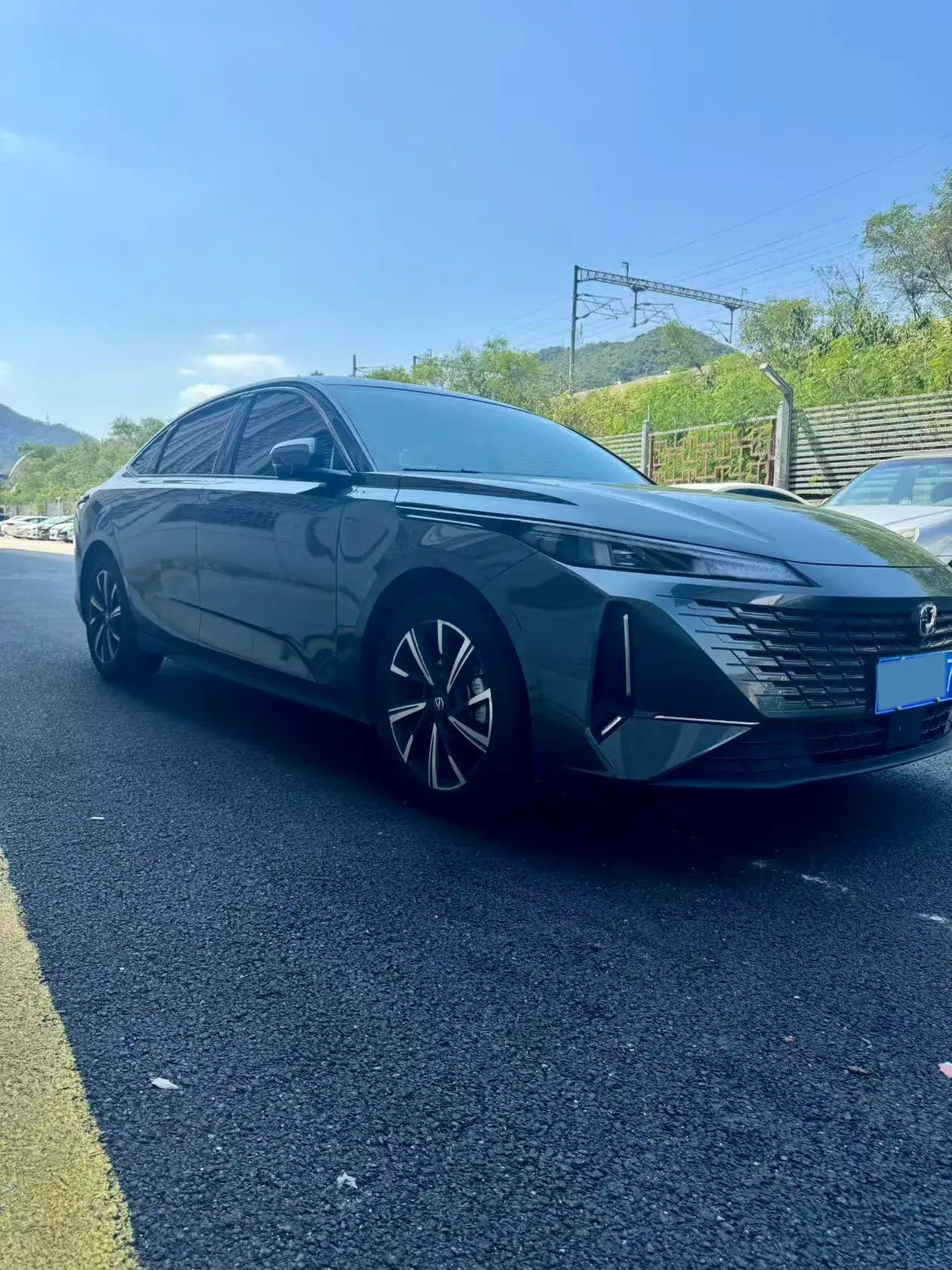 2023 CHANGAN LAMORE thumbnail 3